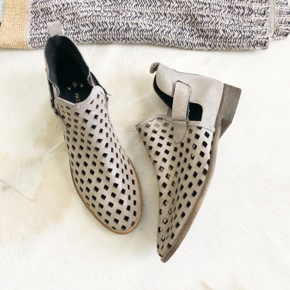 musse and cloud caila